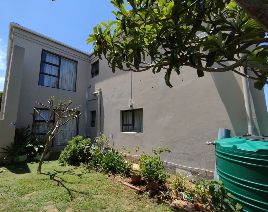 4 Bedroom Property for Sale in Jeffreys Bay Central Eastern Cape